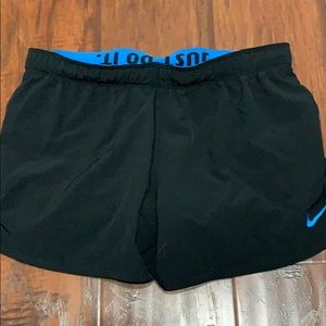 black and blue nike shorts